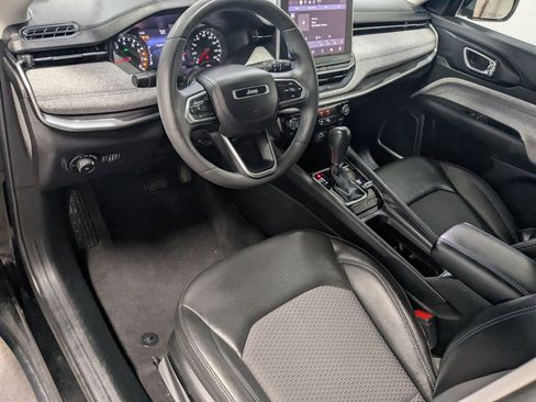 Used 2022 Jeep Compass Latitude AWD/4WD image 12