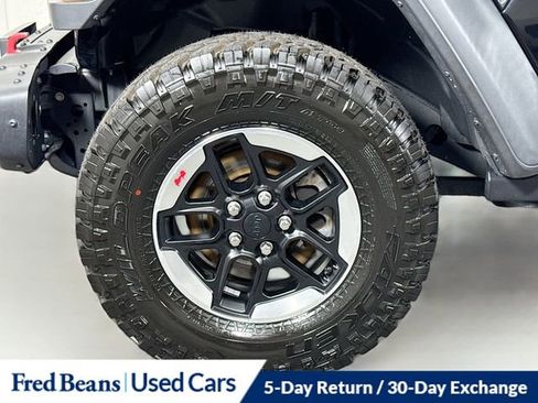 Used 2021 Jeep Wrangler Unlimited Rubicon w/ Dual Top Group image 29