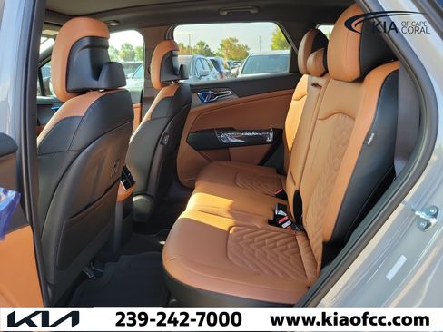 New 2026 Kia Sportage X-Line w/ X-Line Technology Package AWD/4WD image 13