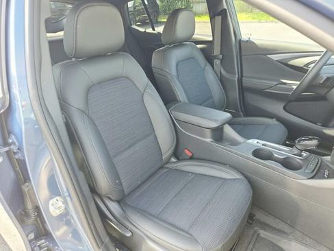 Used 2025 Buick Envista Preferred w/ Convenience I Package FWD image 12