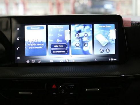 New 2026 Nissan Kicks SR image 12