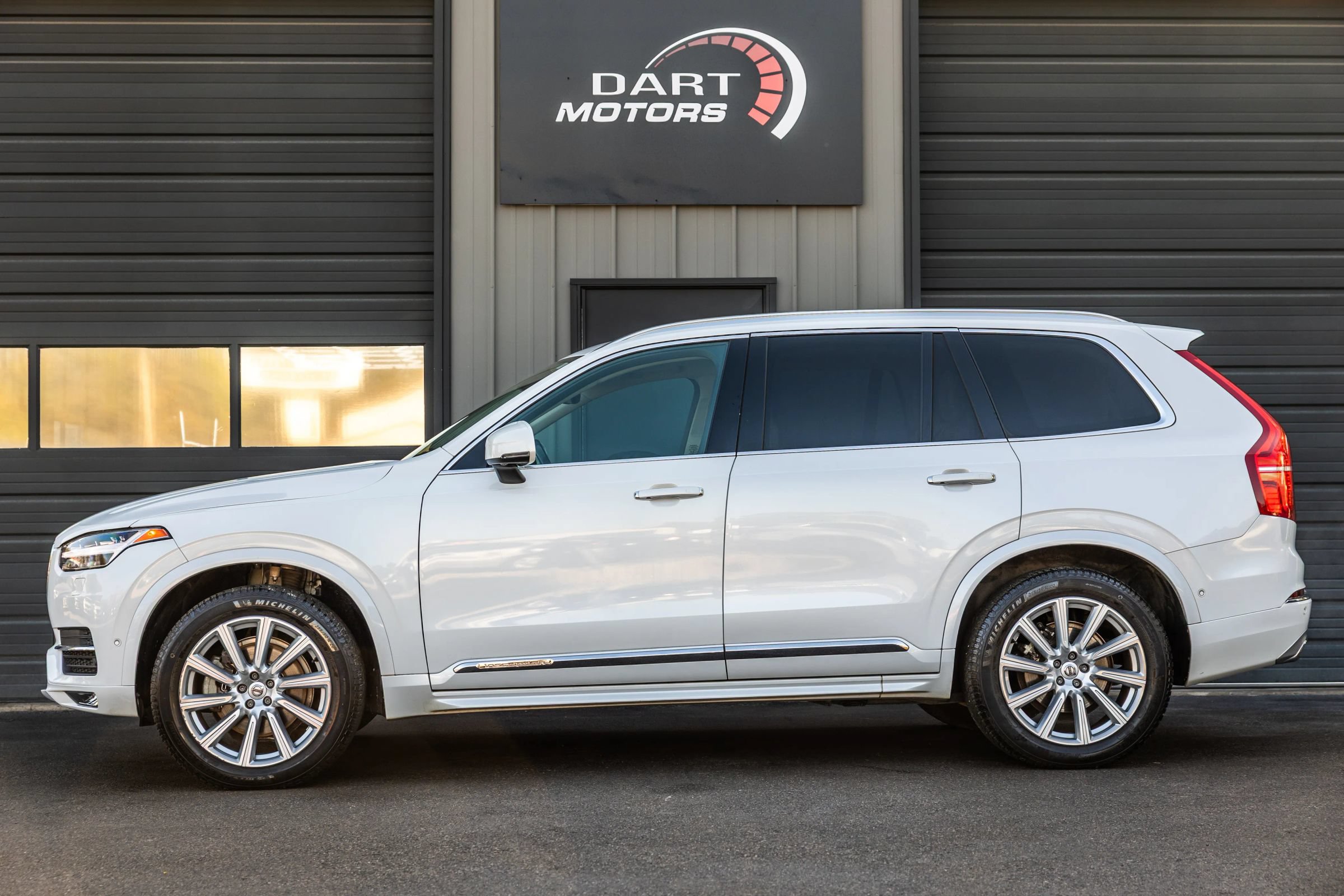 Used 2017 Volvo XC90 T6 Inscription w/ Vision Package AWD/4WD image 4