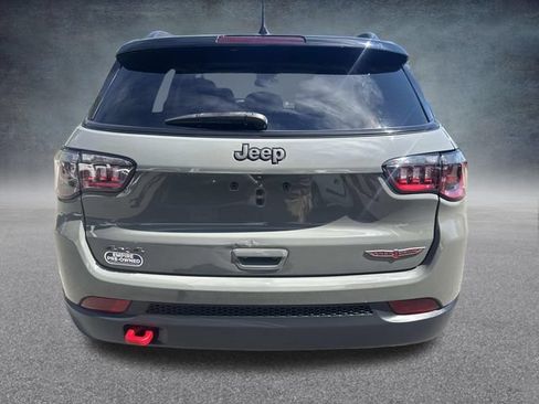 Used 2022 Jeep Compass Trailhawk AWD/4WD image 6