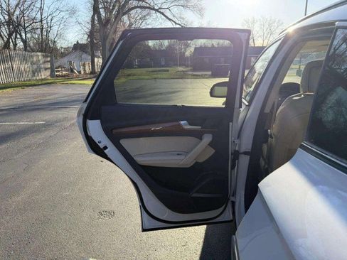 Used 2023 Audi Q5 2.0T Prestige w/ Prestige Package image 21