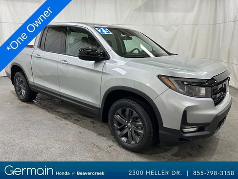 Used 2025 Honda Ridgeline Sport image 1