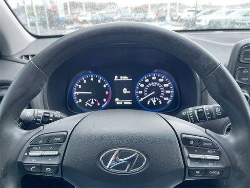 Used 2021 Hyundai Kona Limited image 11