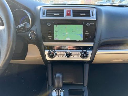 Used 2017 Subaru Outback 3.6R Limited image 8