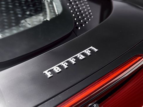 Used 2021 Ferrari SF90 Stradale image 12