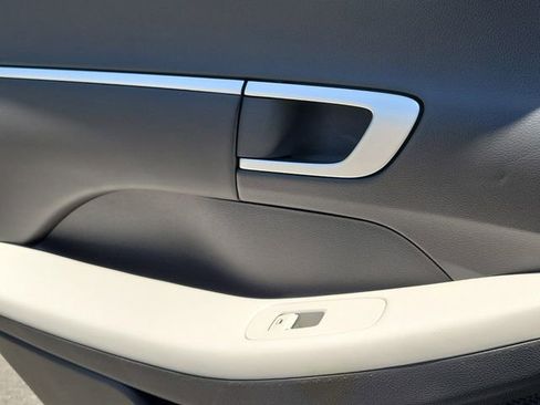 Used 2025 Hyundai Sonata SEL FWD image 25