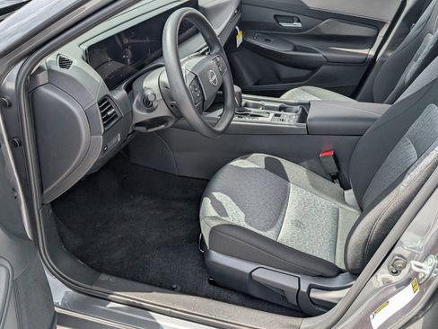 New 2026 Nissan Sentra SV image 5