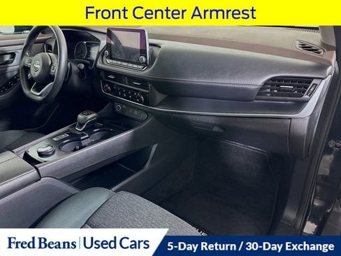 Used 2022 Nissan Rogue S image 28