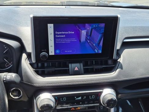 Used 2025 Toyota RAV4 XLE FWD image 19