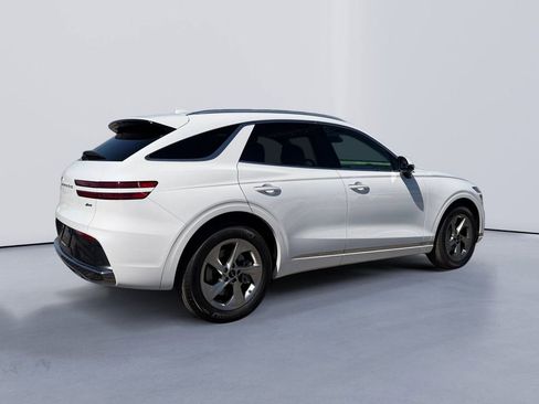 New 2026 Genesis GV70 2.5T image 3