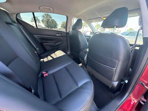 Used 2022 Nissan Altima 2.5 SR FWD image 21