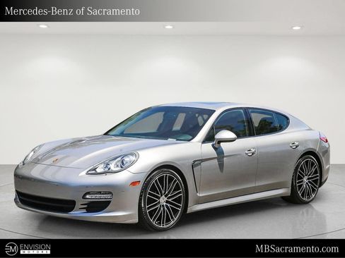 Used 2012 Porsche Panamera 4 image 1