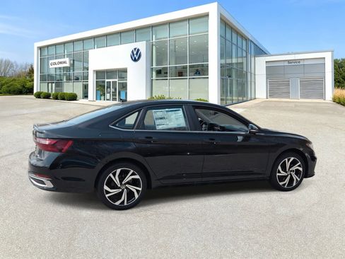 New 2026 Volkswagen Jetta SEL FWD image 8
