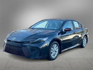 Used 2025 Toyota Camry LE video 1
