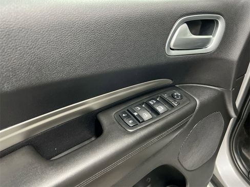 Used 2019 Dodge Durango SXT image 20