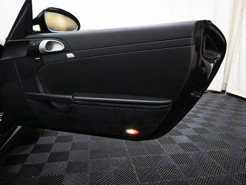 Used 2010 Porsche Boxster RWD image 20