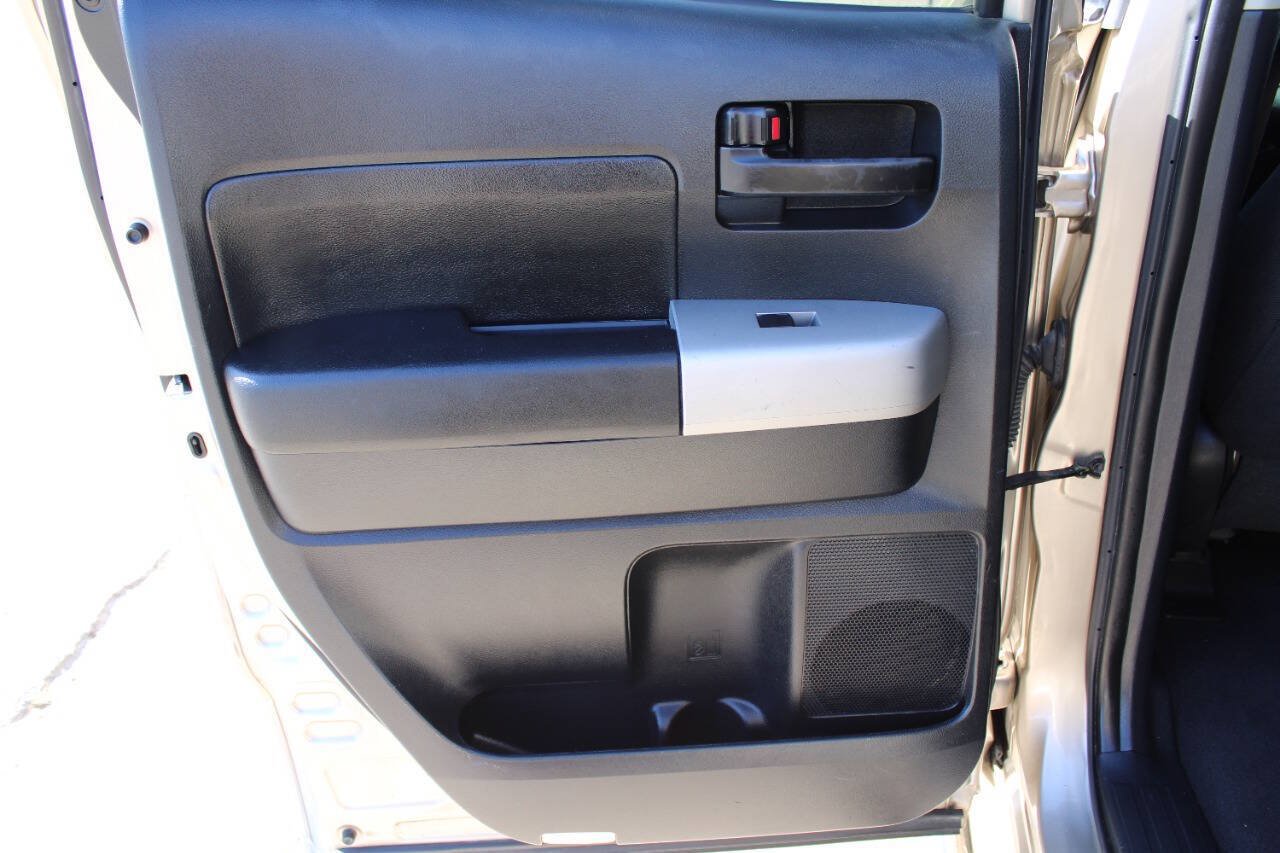 Used 2007 Toyota Tundra SR5 AWD/4WD image 9