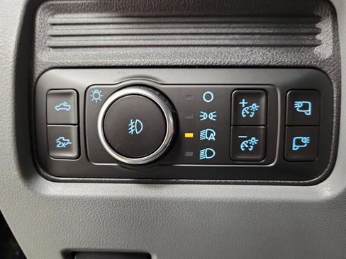 New 2026 Ford F250 XLT w/ XLT Premium Package AWD/4WD image 24