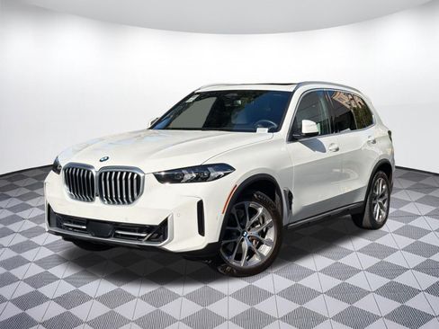 Used 2024 BMW X5 sDrive40i w/ Parking Assistance Package RWD image 1