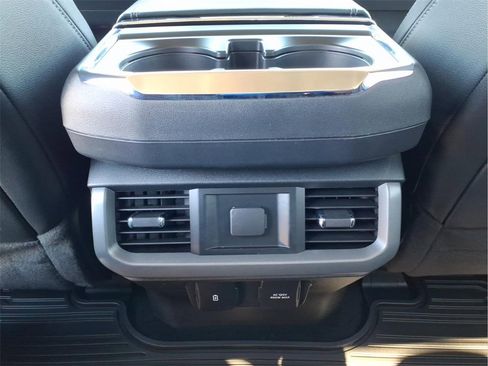 Used 2022 Ford F150 Lariat image 22