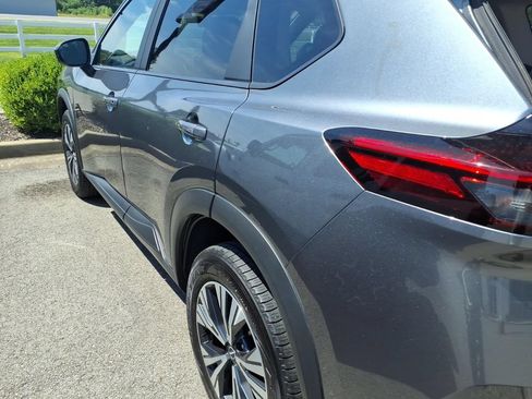 Used 2023 Nissan Rogue SV w/ SV Premium B Package AWD/4WD image 15