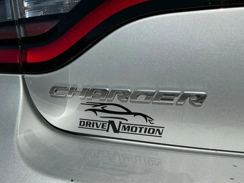 Used 2021 Dodge Charger SXT w/ Leather Interior Group image 18