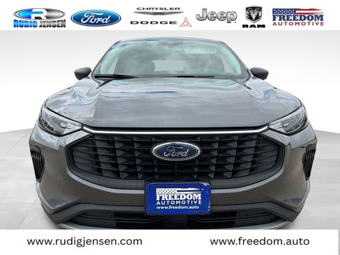 Used 2024 Ford Escape Active w/ Cold Weather Package FWD image 8