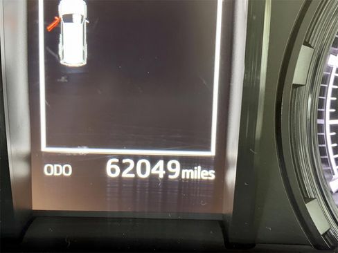 Used 2022 Toyota 4Runner SR5 Premium image 33