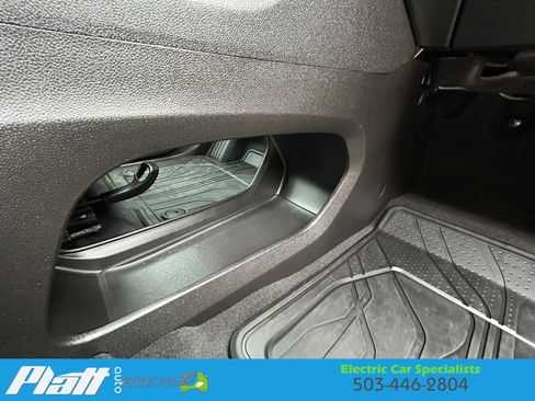 Used 2023 Chevrolet Bolt EUV LT w/ Driver Confidence Package FWD image 45