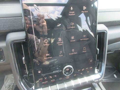 New 2026 GMC Yukon AT4 Ultimate AWD/4WD image 19