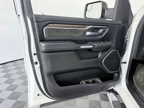 Used 2019 RAM 1500 Laramie image 9