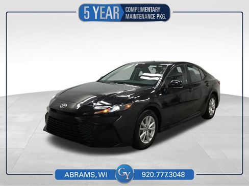 Used 2025 Toyota Camry SE FWD image 1