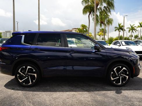 Used 2024 Mitsubishi Outlander SE AWD/4WD image 11