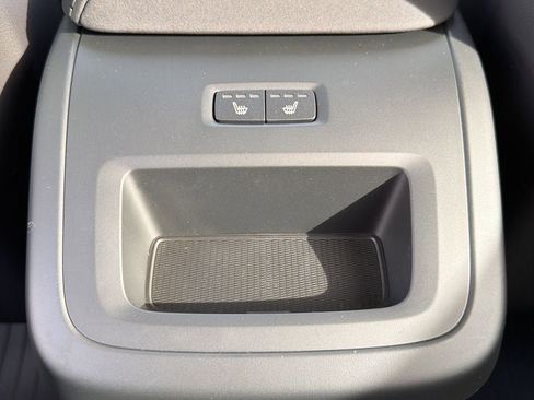 New 2026 Volvo XC60 B5 Plus w/ Protection Package Premier image 38