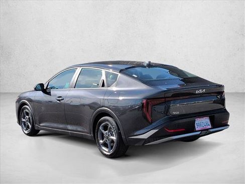 Used 2025 Kia K4 LXS image 8