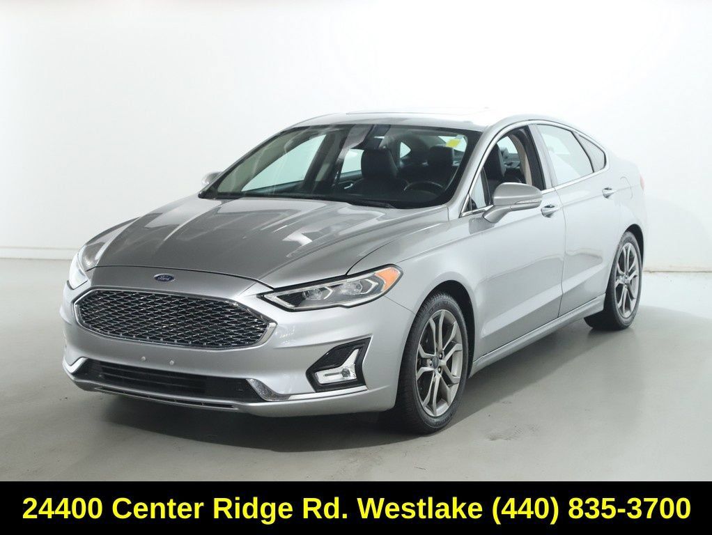 Used 2020 Ford Fusion Titanium FWD image 4