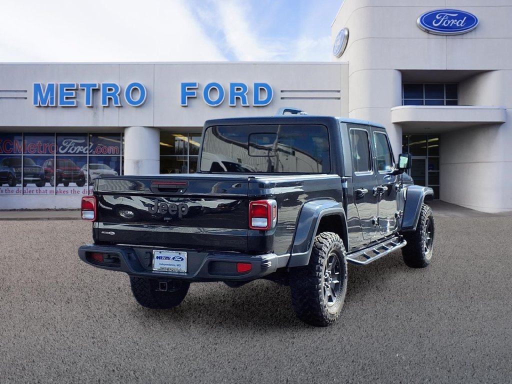 Used 2021 Jeep Gladiator Sport AWD/4WD image 3