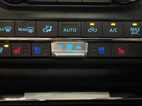 Used 2025 Ford F150 Platinum w/ Equipment Group 702A High AWD/4WD image 28