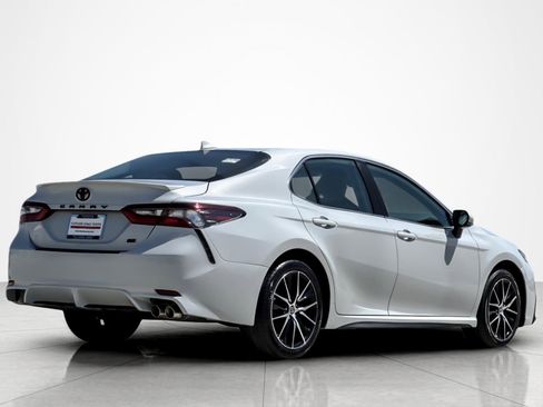 Used 2024 Toyota Camry SE w/ Blackout Package (TMS) image 5