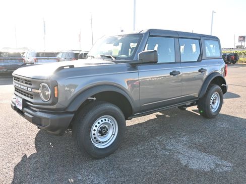 New 2025 Ford Bronco 4-Door image 8