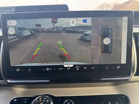 Used 2025 Ford Expedition Active image 26