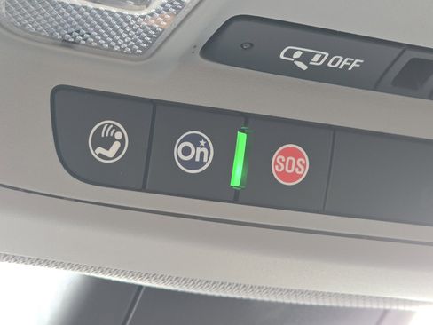 Used 2023 Chevrolet Blazer LT w/ Driver Confidence Package image 9