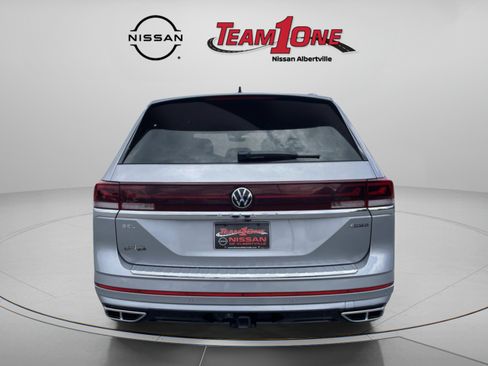 Used 2024 Volkswagen Atlas SEL Premium R-Line AWD/4WD image 7