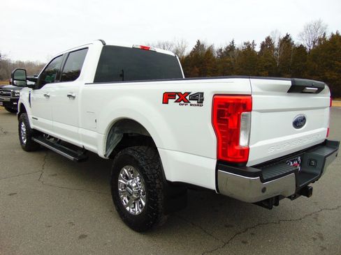 Used 2017 Ford F250 XLT w/ XLT Premium Package image 58