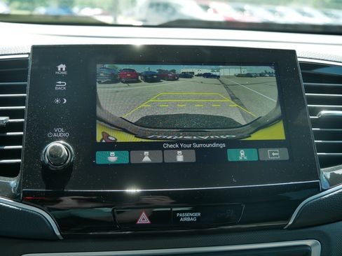 Certified 2024 Honda Passport TrailSport image 27