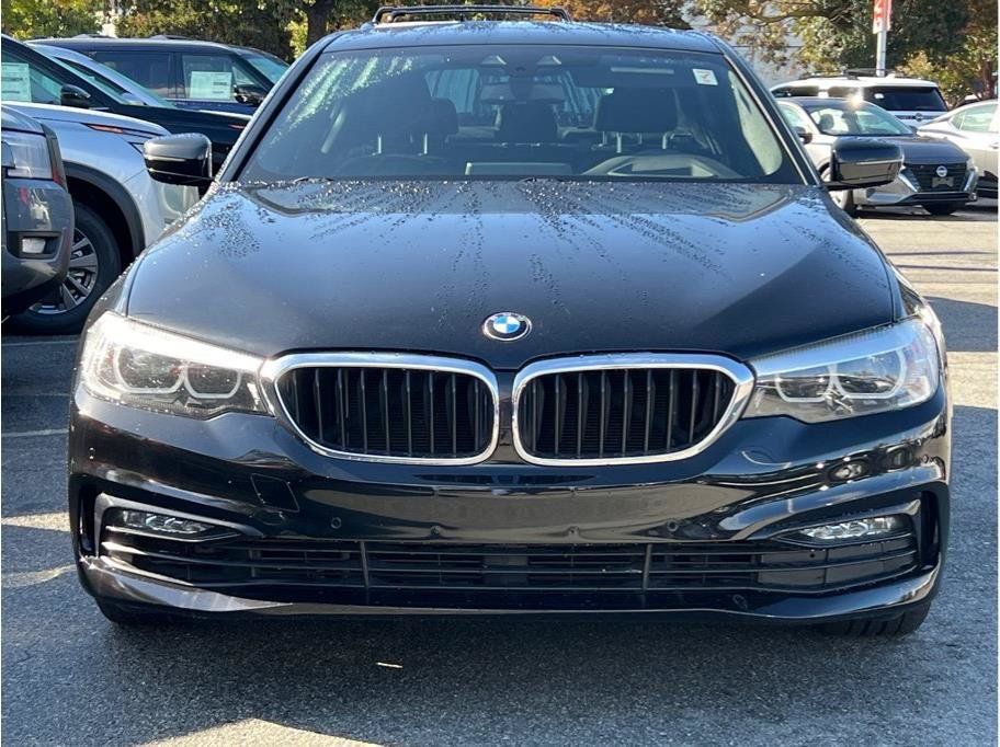 Used 2018 BMW 530i RWD image 2