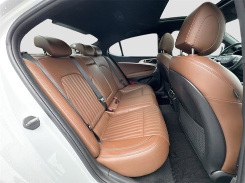 Used 2020 Genesis G70 2.0T w/ Elite Package image 28